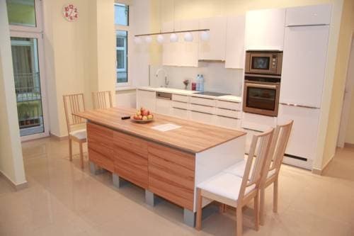Livingston Apartment Davinci - main photo