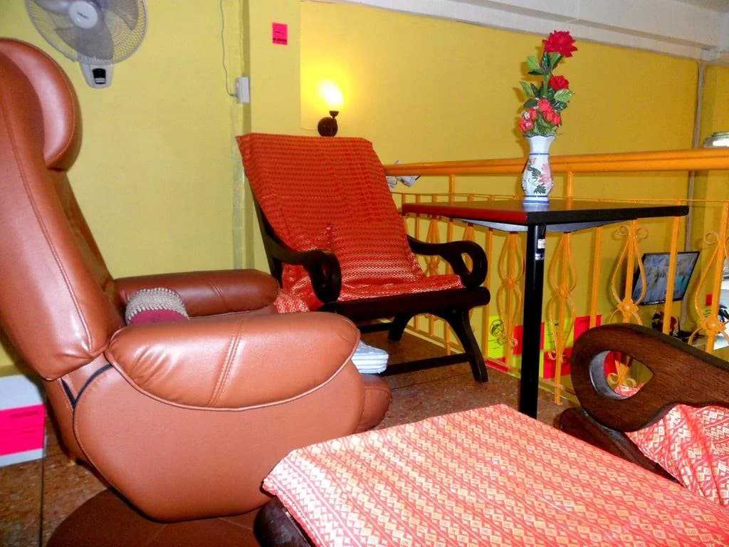 Home Hug Hostel - Adults - photo 7