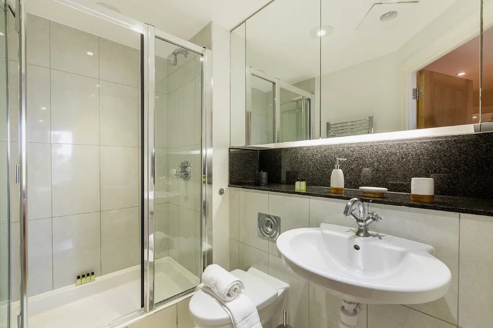 Vauxhall Riverside Private Apartments - photo 7