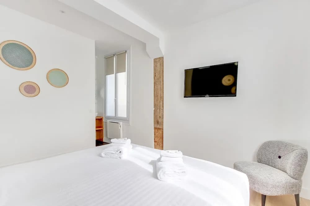 Pick A Flats Marais Apolline Apartment - photo 2