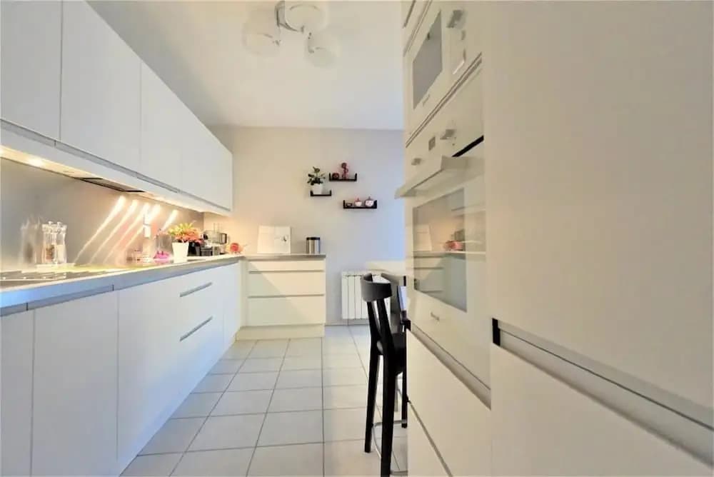Apartment with 2 Bedrooms in Paris, with Wonderful City View And Wifi - photo 8
