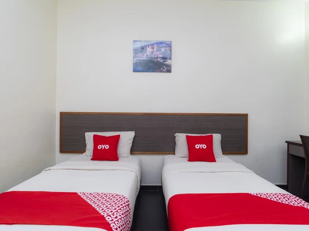 OYO 44095 Bluewater Hotel (2) - photo 3