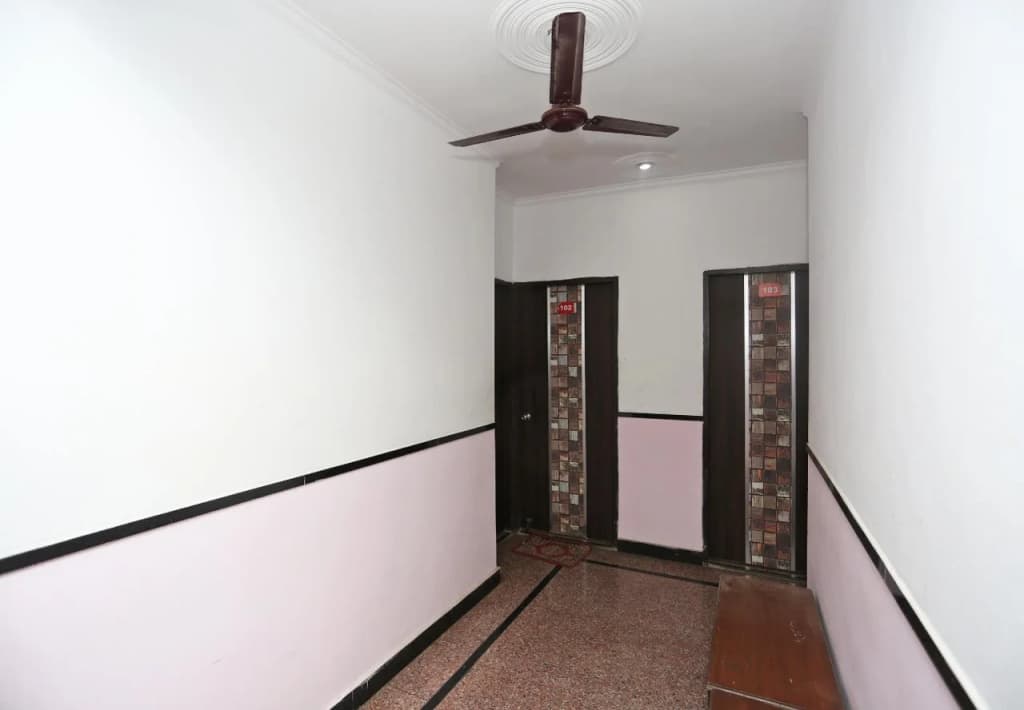 Hotel Golden Heights - photo 10