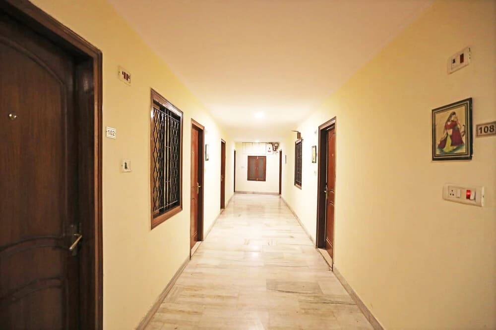 OYO 10750 Hotel Vivek - photo 10