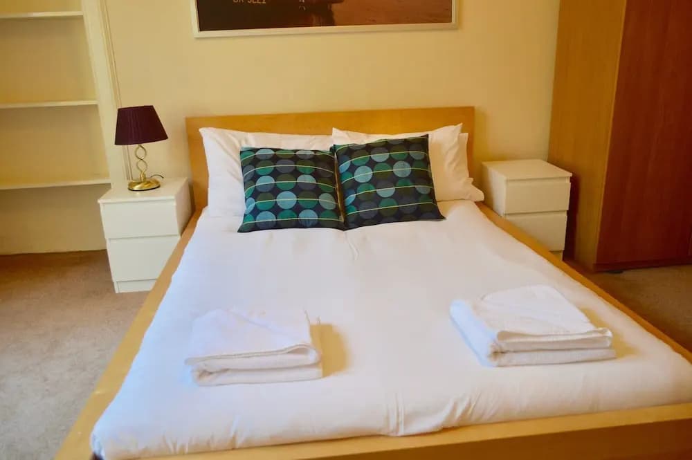 3 Bedroom Bruntsfield Flat - photo 3