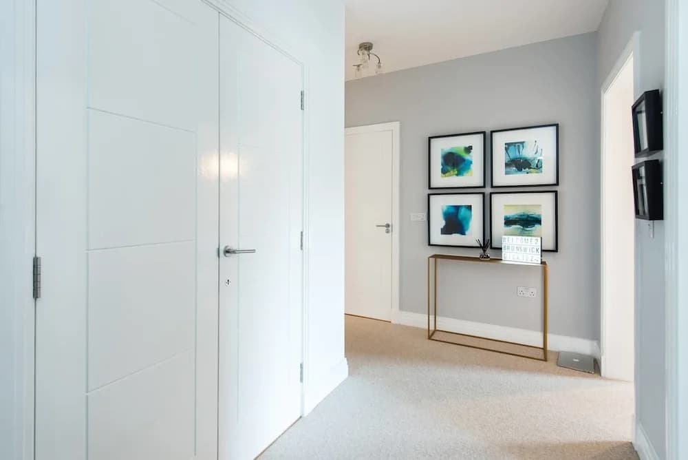 Luxury City Apartment - photo 14