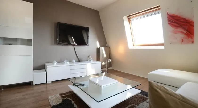 Friendly Rentals Gare Du Nord View Apartment - photo 8