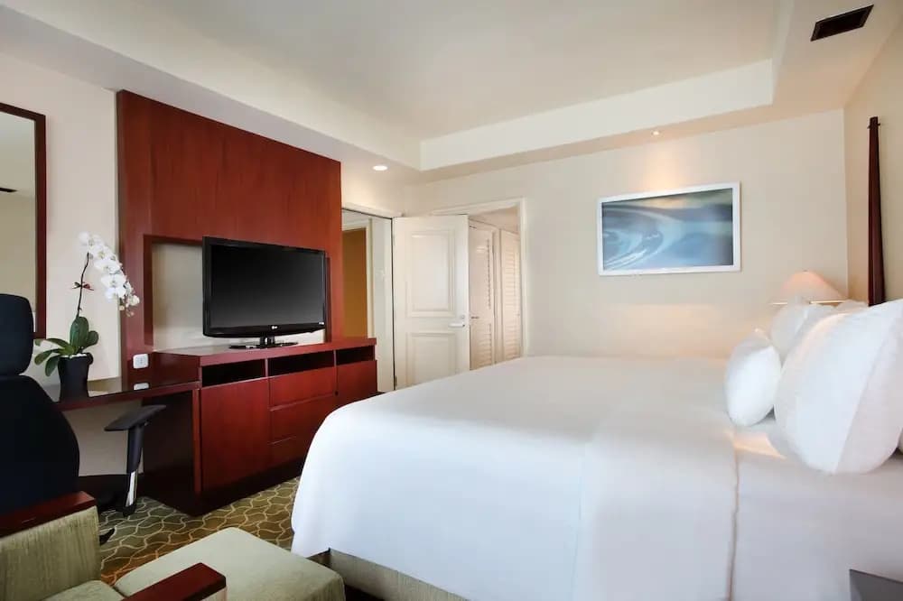 The Plaza Residences - photo 29