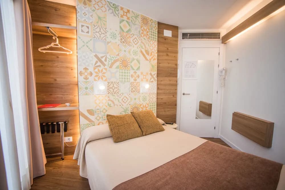 Mare Nostrum Hostal - photo 10