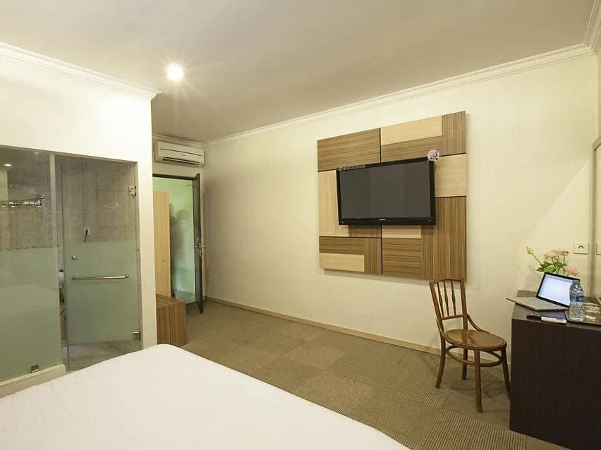 Hin's Hotel - photo 5