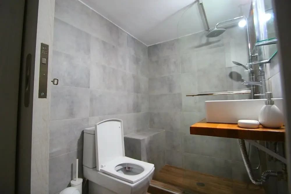 Downtown Stylish Nest - photo 5