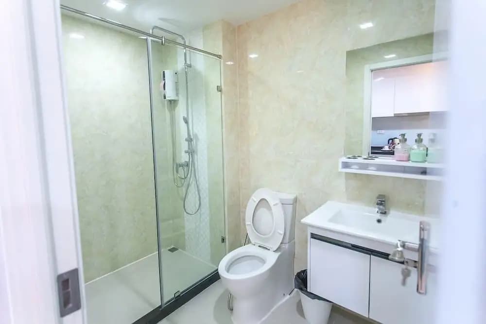 Sukhumvit 64 Pool View Apartment - photo 8