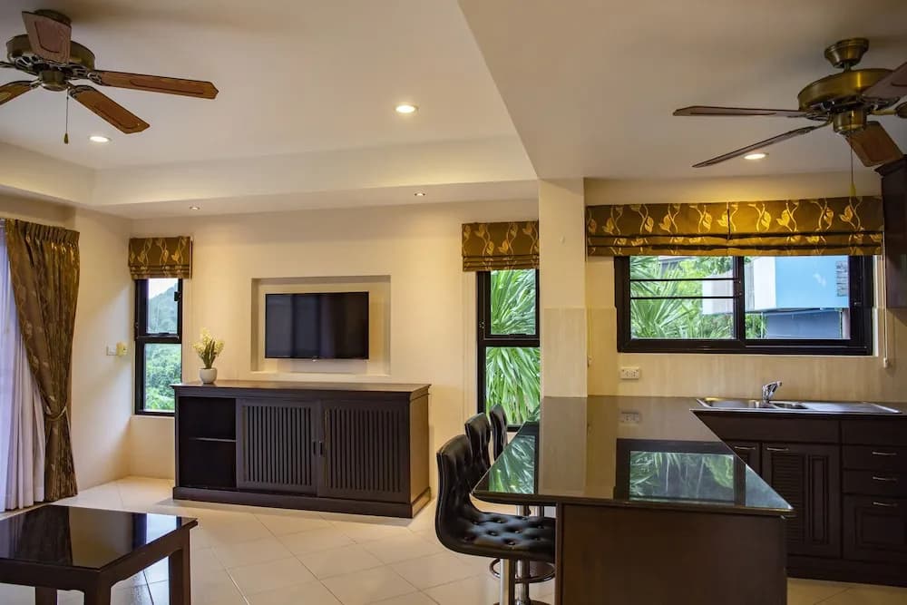 Baan Chom View Kamala - photo 2