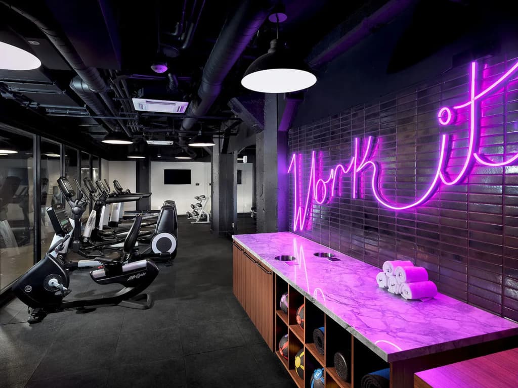 Axiom Hotel - photo 25