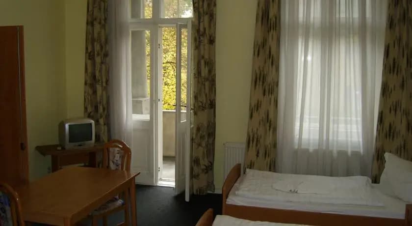 Pension am Tierpark - photo 2