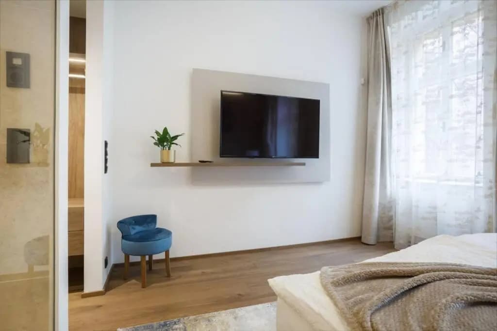Luxury Prague Riverside Apartment - photo 4