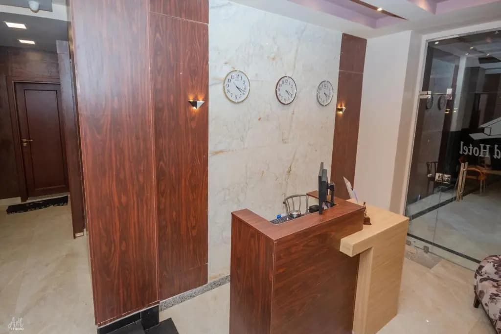 Grand City Hotel - photo 10