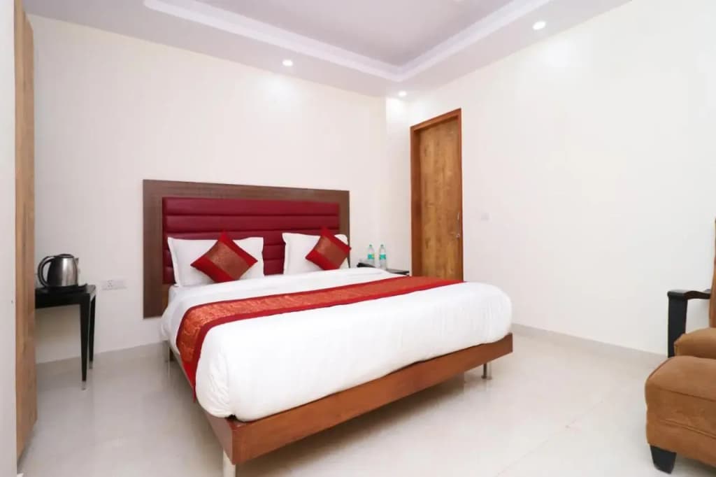 Hotel The Glory - photo 6