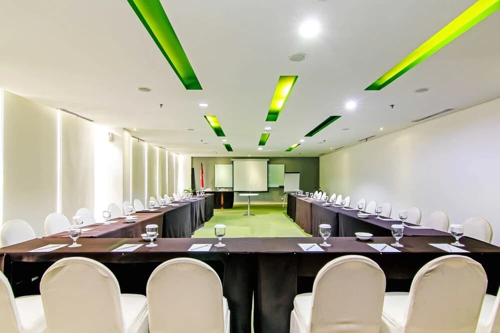 ZEN Premium Pancoran Pomelotel - photo 16