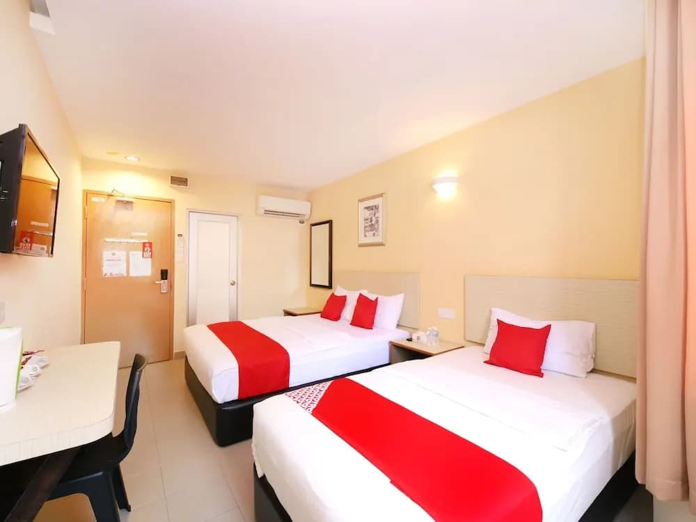 Seven Days Hotel - main photo