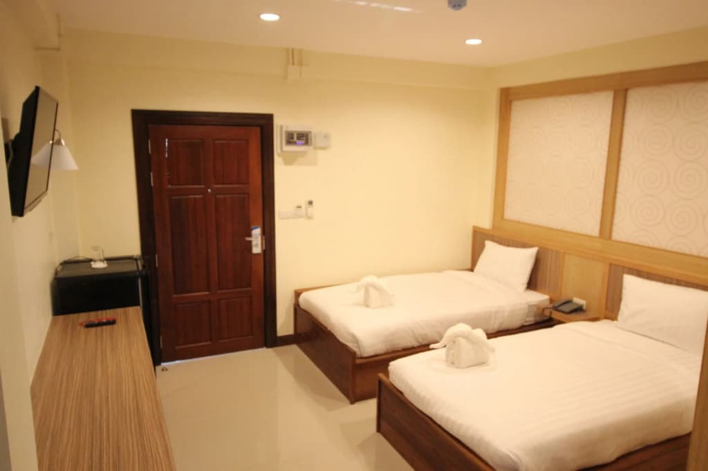 Monmuang Hotel and Residence - photo 3