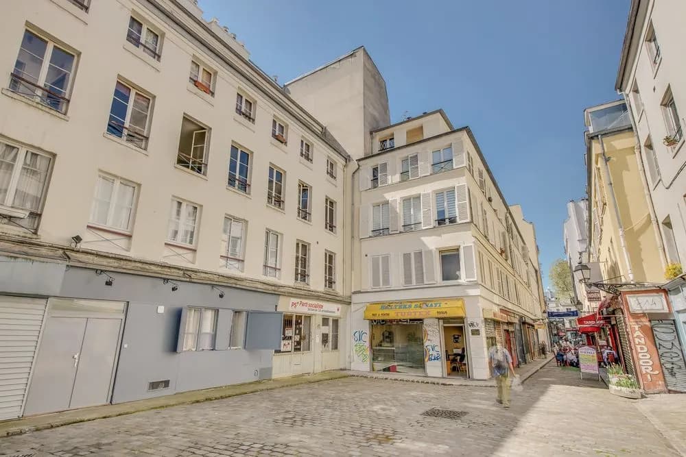 Beautiful Triplex in the center of Paris - main photo