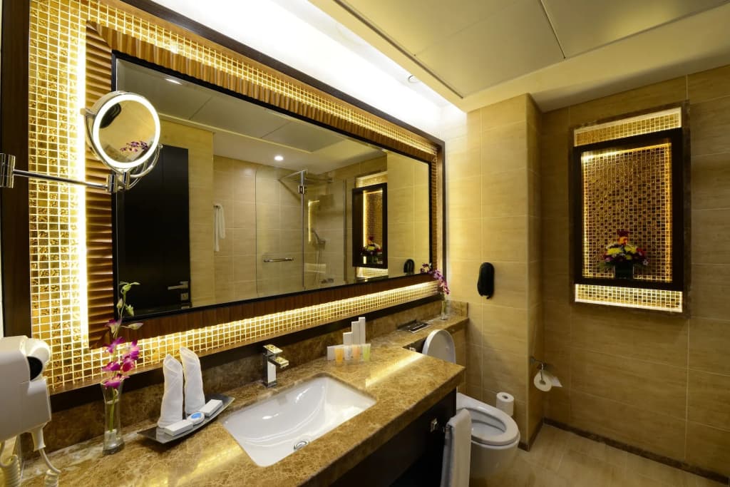 Landmark Premier Hotel - photo 14