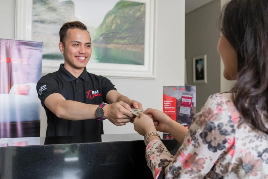 RedDoorz Plus @ Tran Hung Dao Street 2 - photo 4