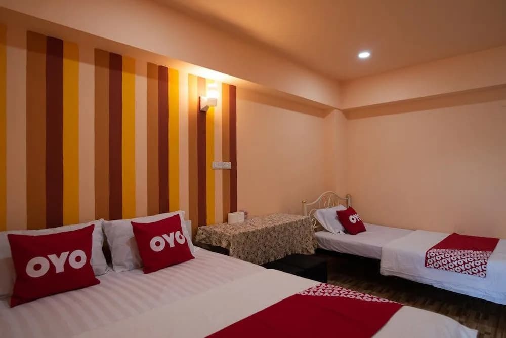 OYO 415 P Place - photo 2