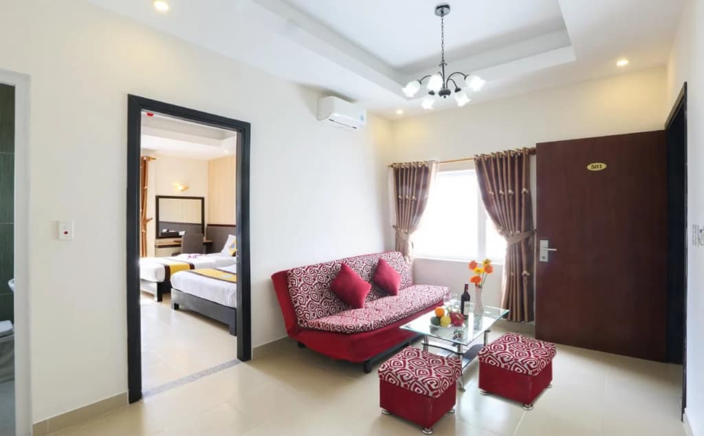Hilary Hotel - photo 11