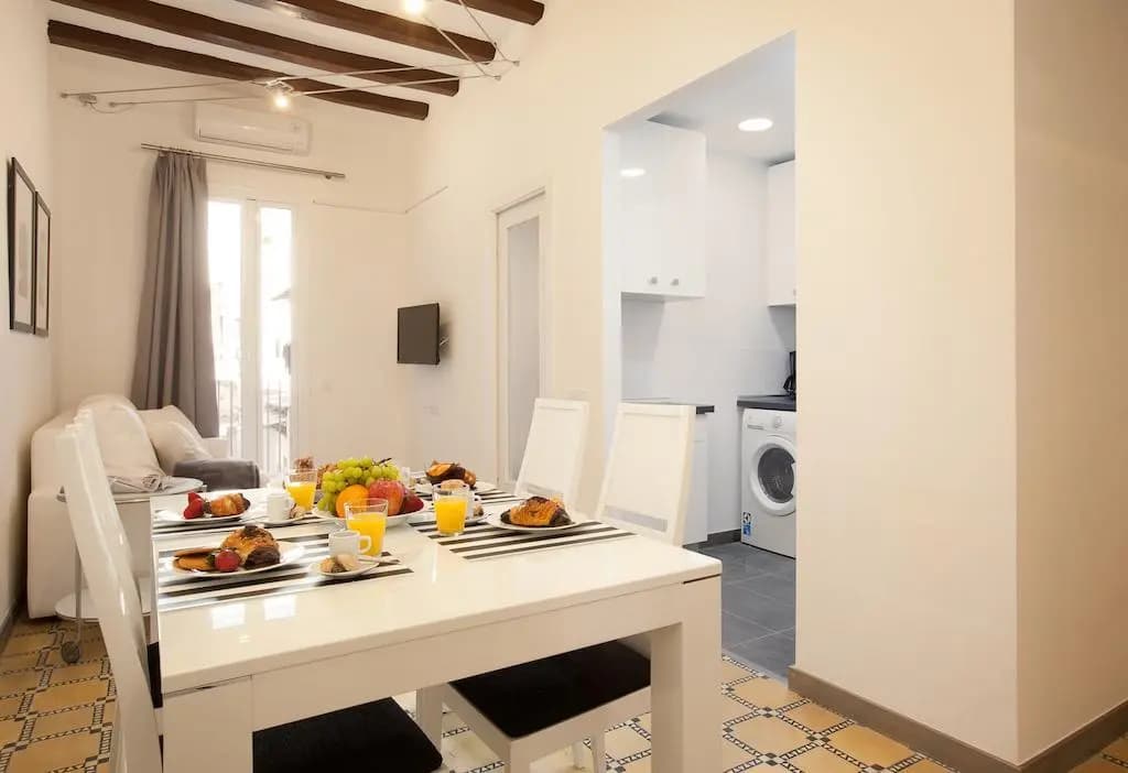Barnapartments Basic Gracia - photo 2