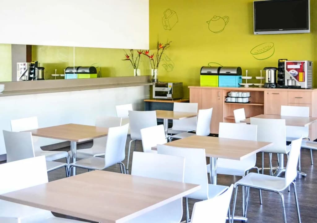 ibis budget Sydney Olympic Park - photo 17