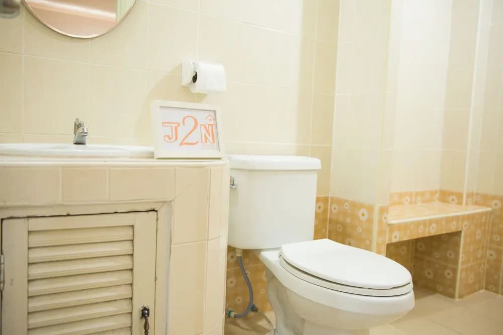 J2N Hostel - photo 8