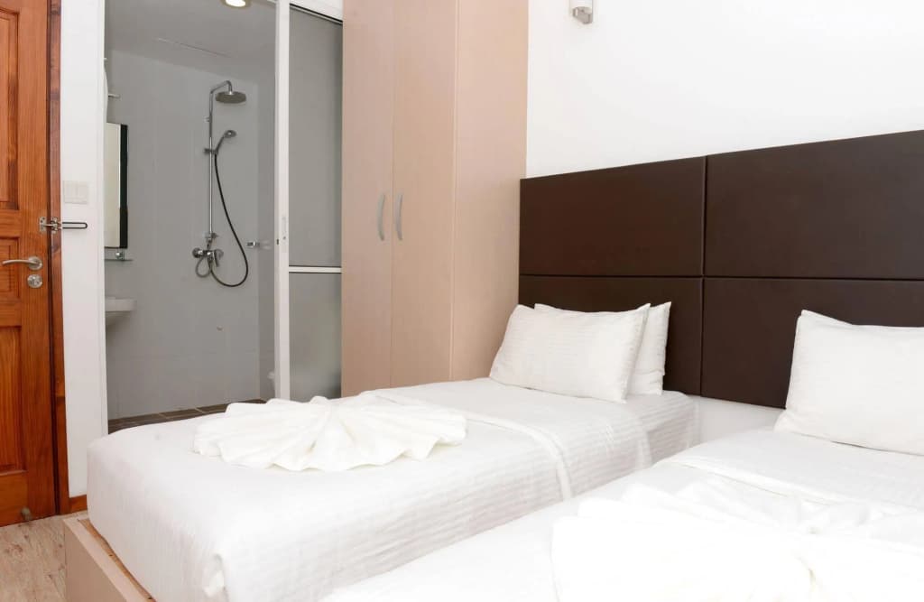 Express Inn - photo 11