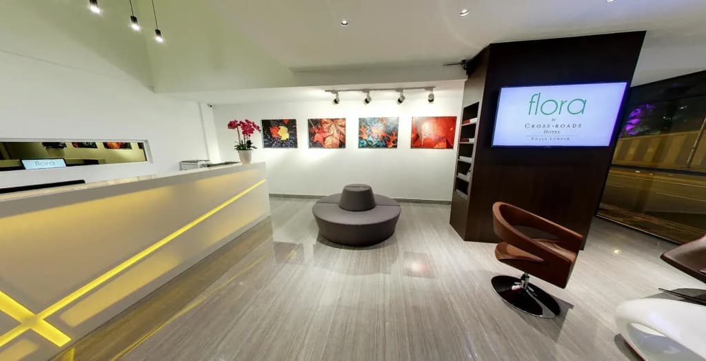 Flora by Crossroads Hotel - photo 10