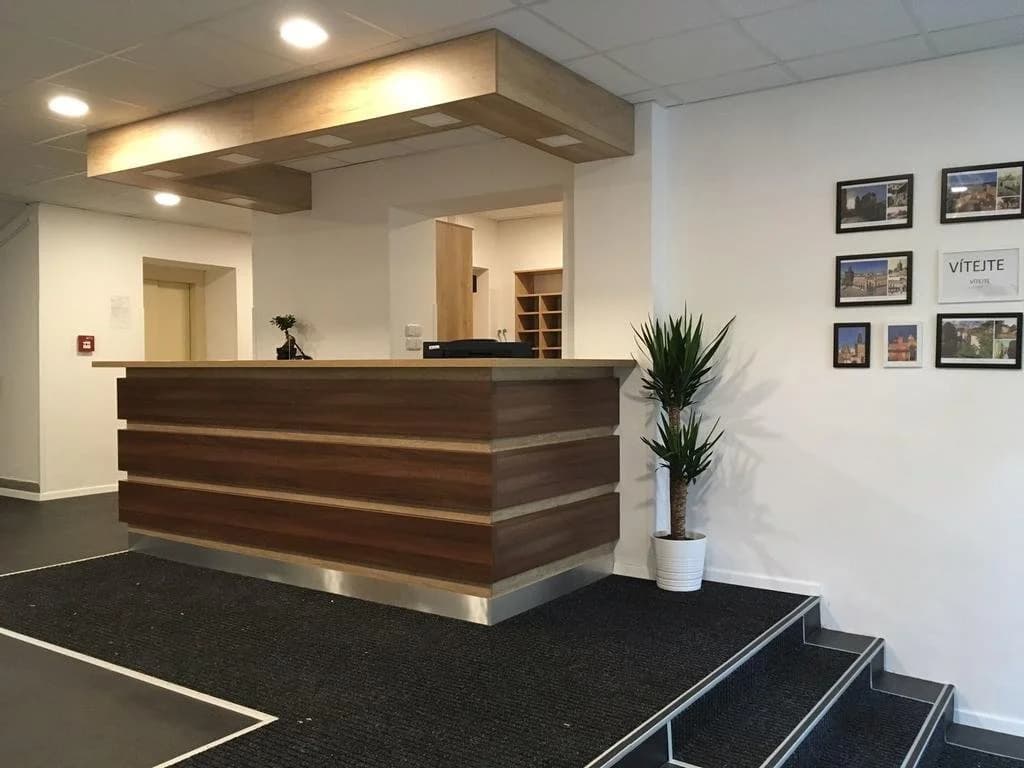 University Hotel - photo 10