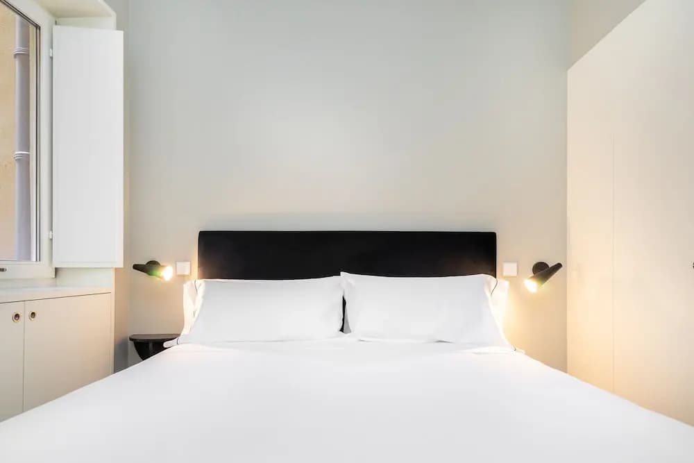 LS48 Prime Location Upscale Apartment - photo 6