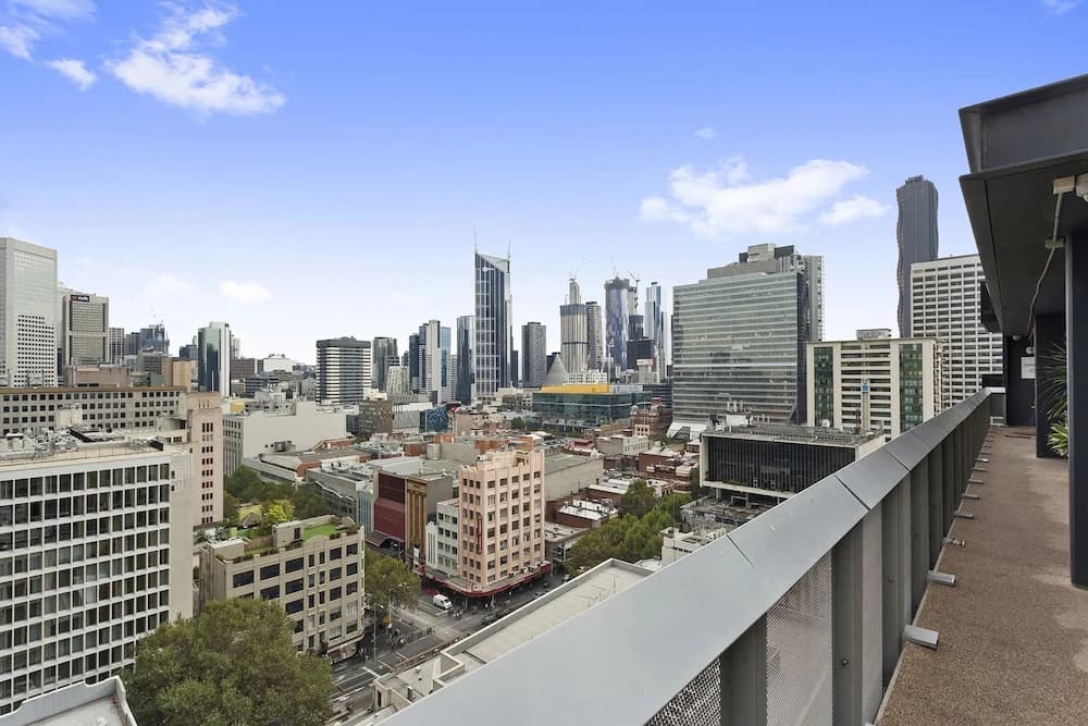 Amazing melbourne CBD 2BR - photo 9