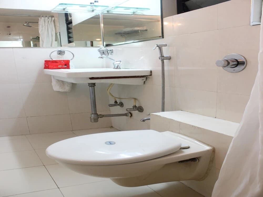 OYO 136 Ceria Hotel - photo 9