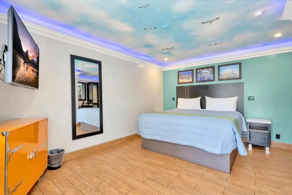 Mid City inn - photo 3