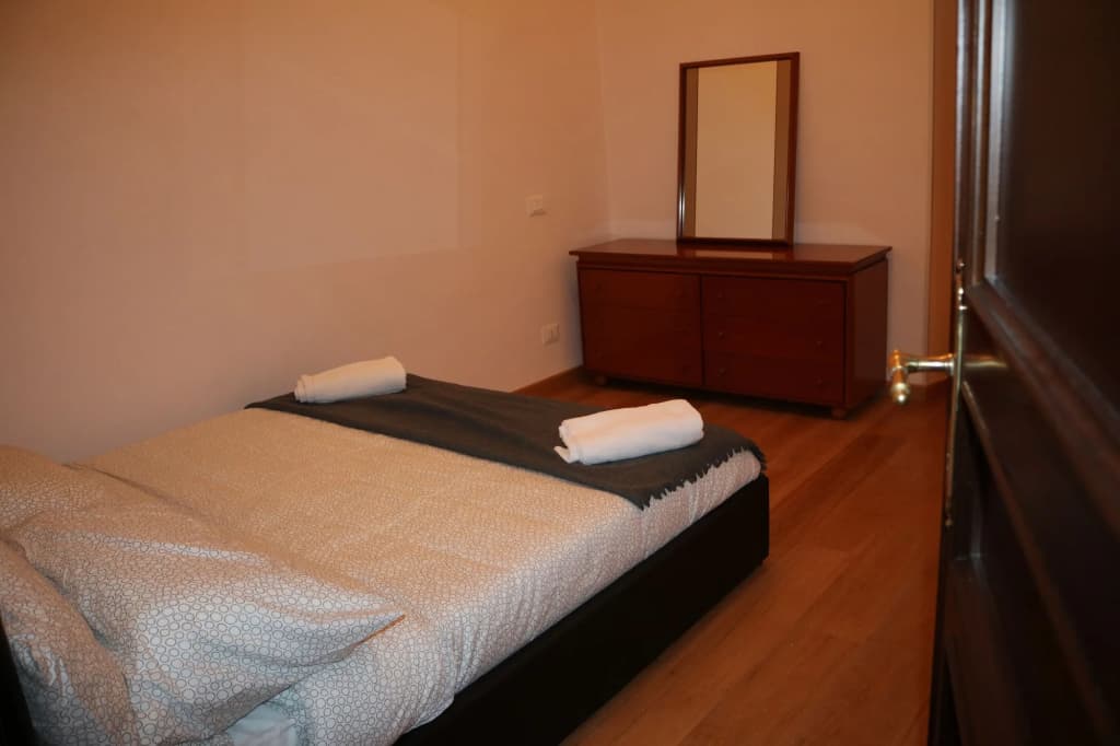 R.T House's - photo 4