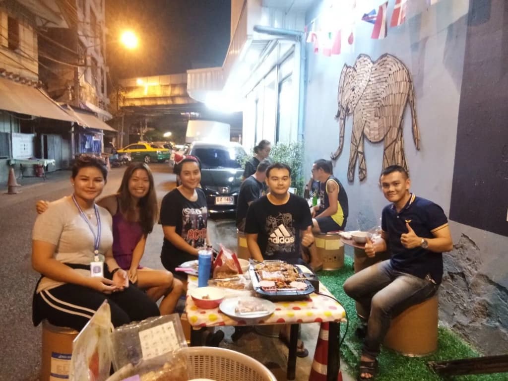 Zee Thai Hostel - photo 11