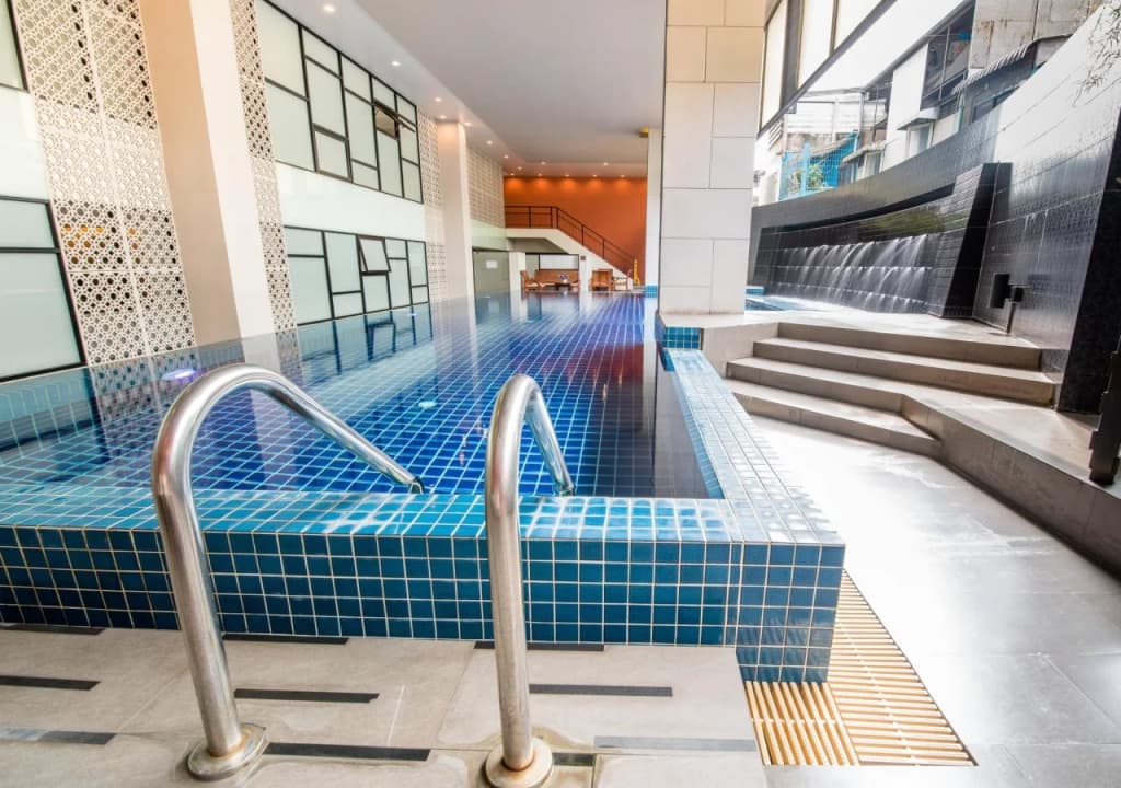Beyond Suite Hotel - photo 15