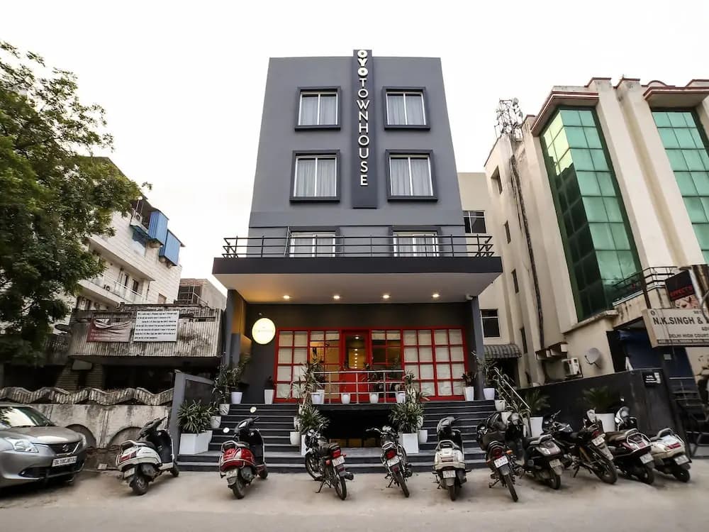 OYO Townhouse 080 Meera Bagh - main photo