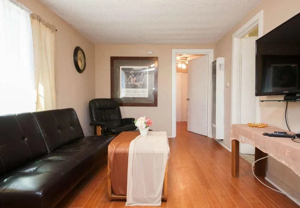 The Laurels Vacation Home - photo 3