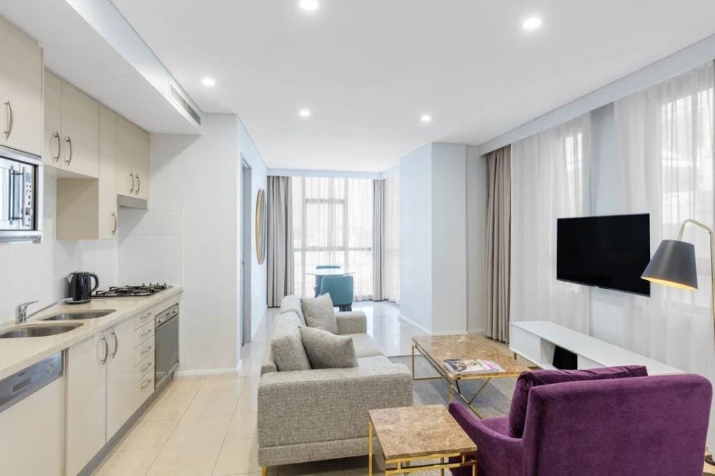 Meriton Suites Pitt Street, Sydney - photo 24