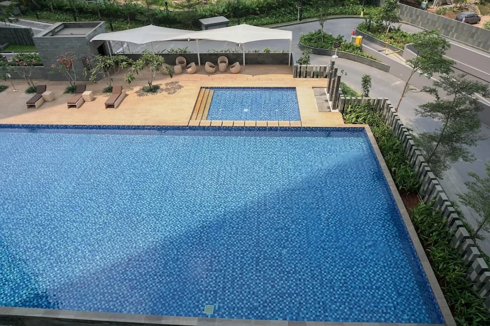 Pool View Studio Apartment Ciputra International - photo 8