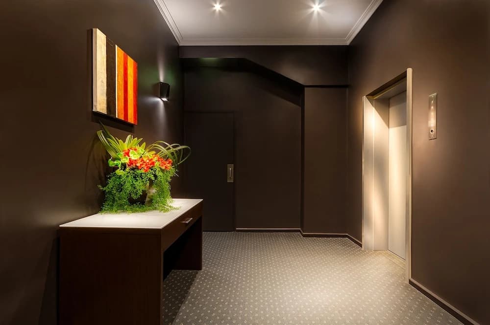 Crest on Barkly Hotel Melbourne - photo 2