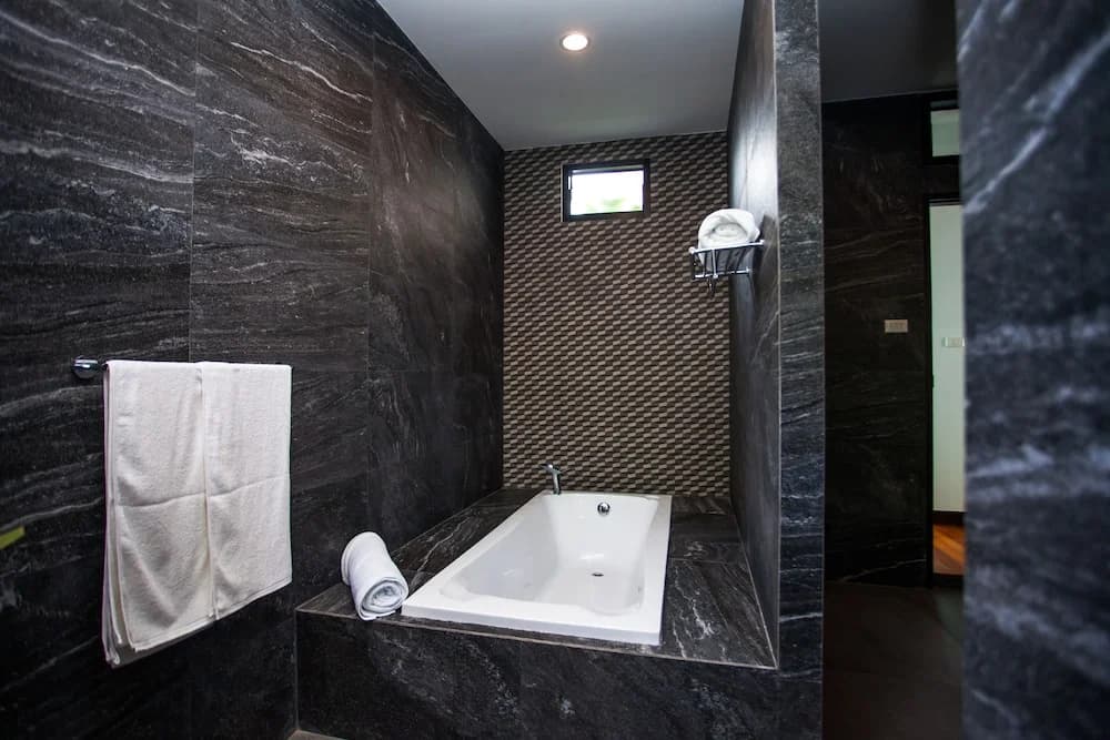 Celine Villa - photo 10