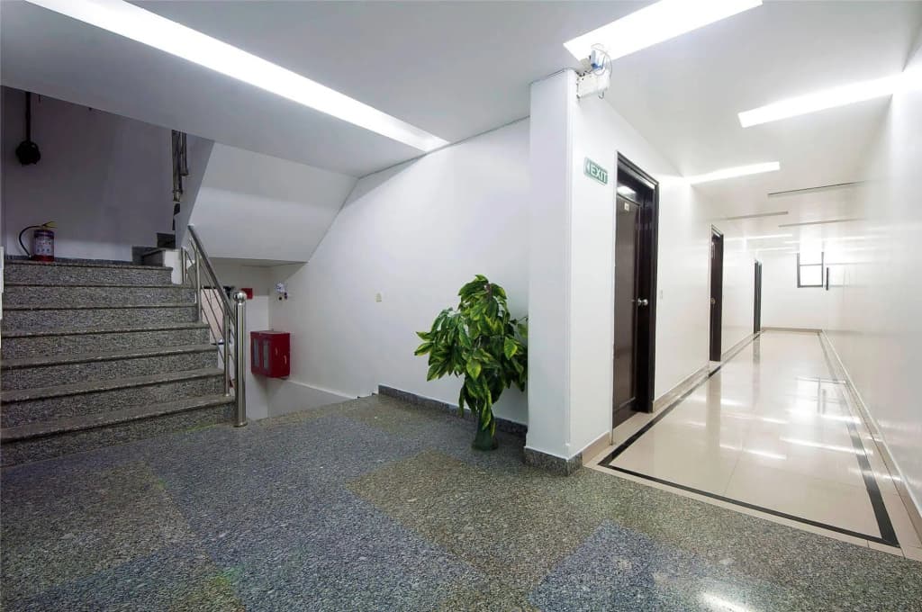 Airport Hotel Noratan - photo 9